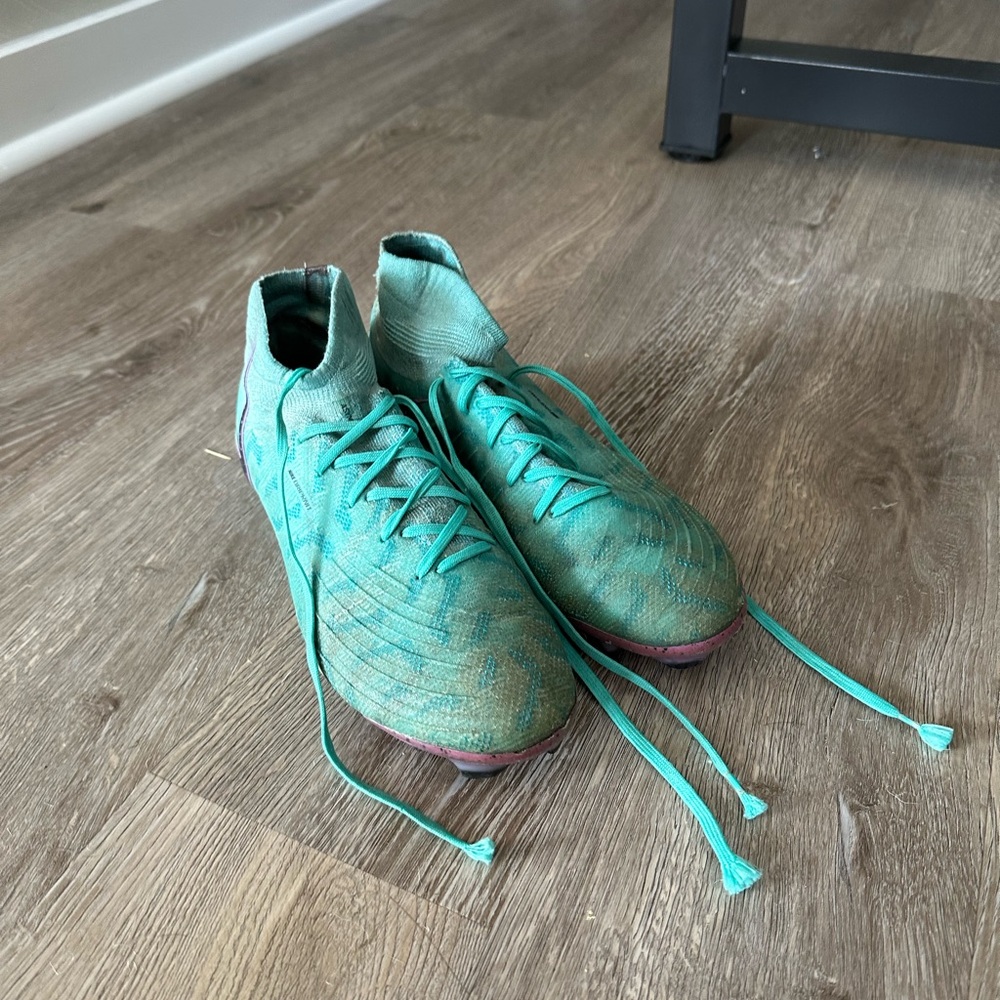 Nike womens phantom Luna elite FG
